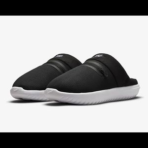 Nike Burrow Slipper NWT